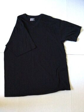 Men’s Shirt ~ New ~ Hanes Size 2XL/2XG